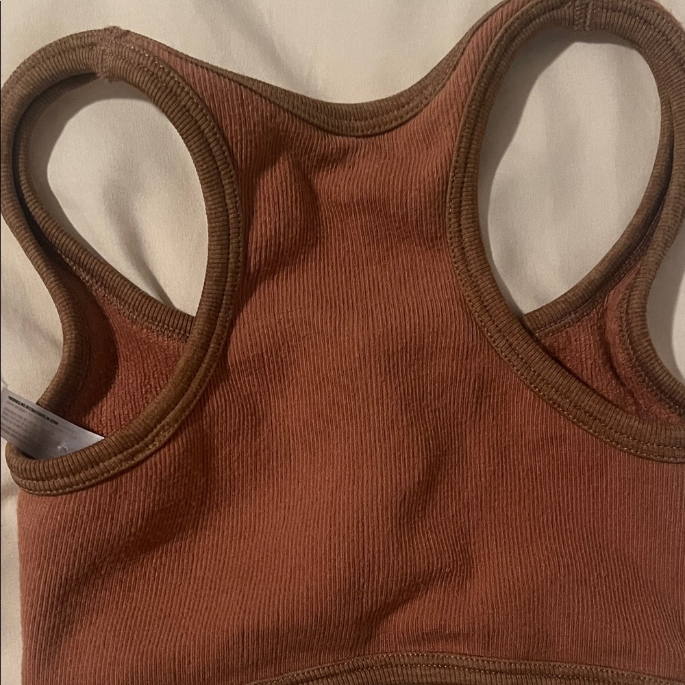 Set of Two Ribbed Button-Front bralettes - Picture 7 of 7